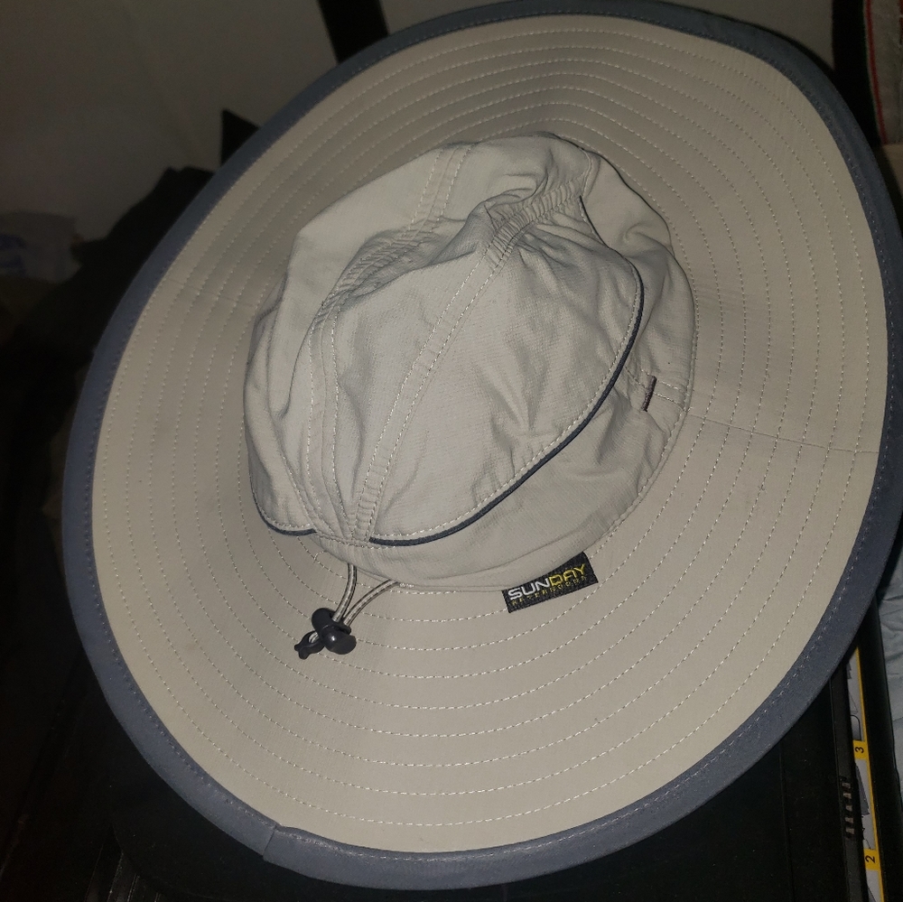 Sun Days Afternoons big trail hat